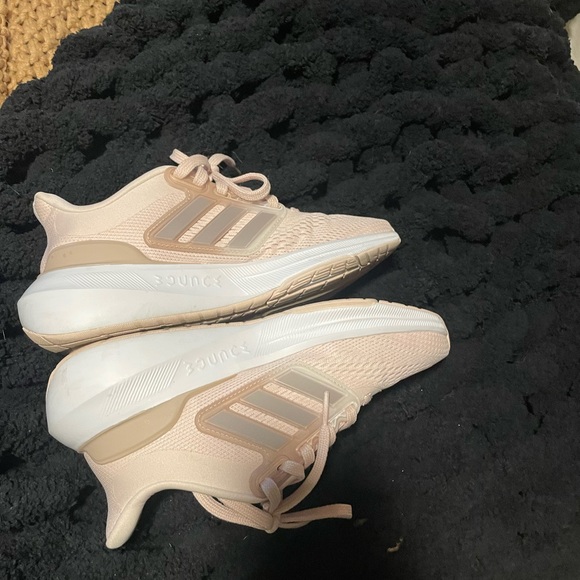 Adidas running shoes BOUNCE fits a 6 ROSE GOLD - Picture 5 of 8